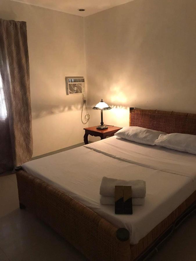 Hiraya Bed And Breakfast Roxas City Bilik gambar